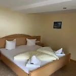 فندق Garni Hanni لانغنفلد