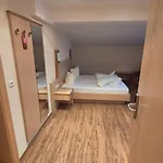 Garni Hanni فندق لانغنفلد