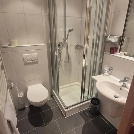 Garni Hanni Hotel Langenfeld