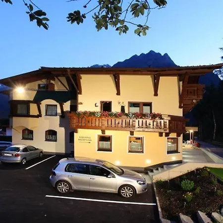 Garni Hanni Hotel *